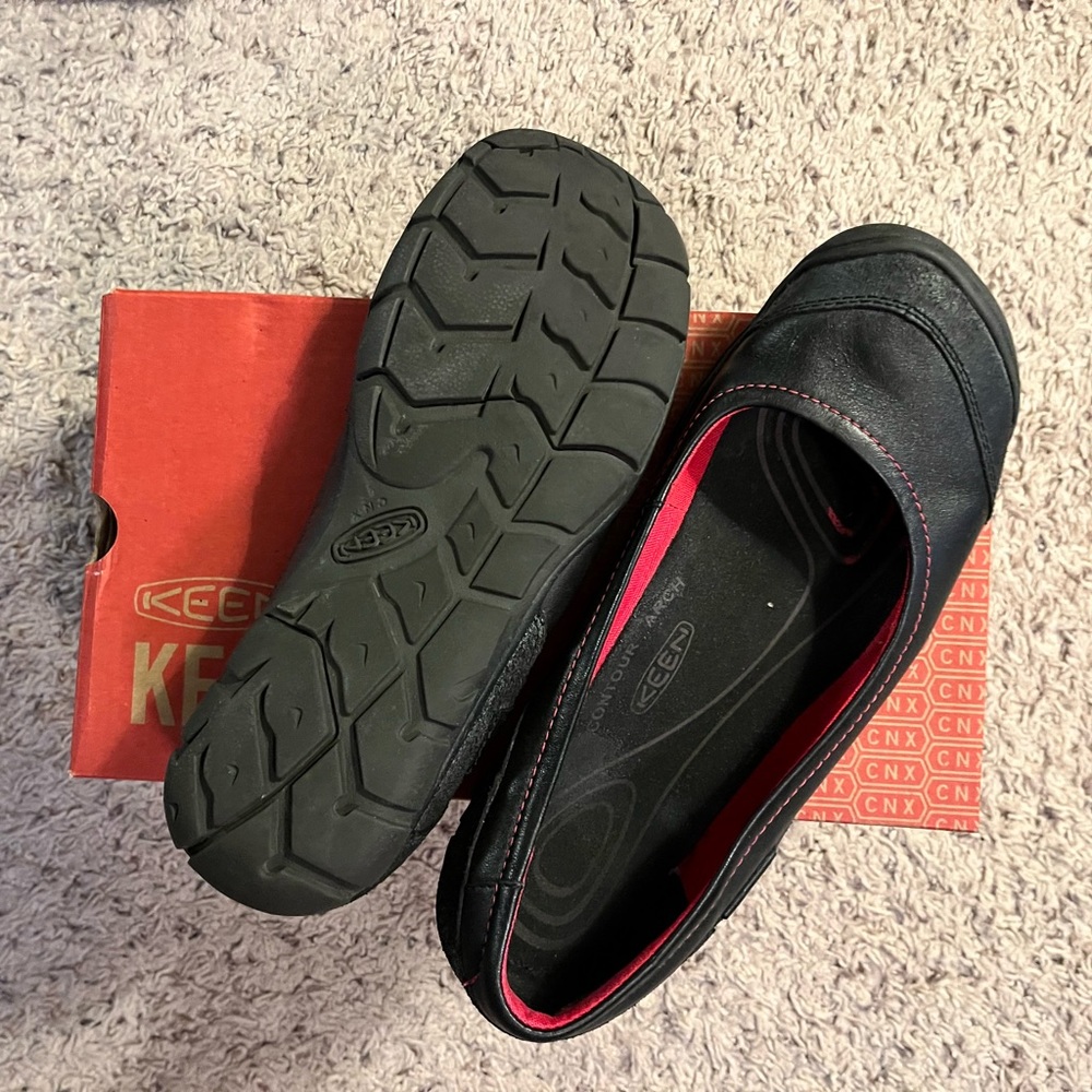 Keen Rivington Ballerina Black Leather Size 9